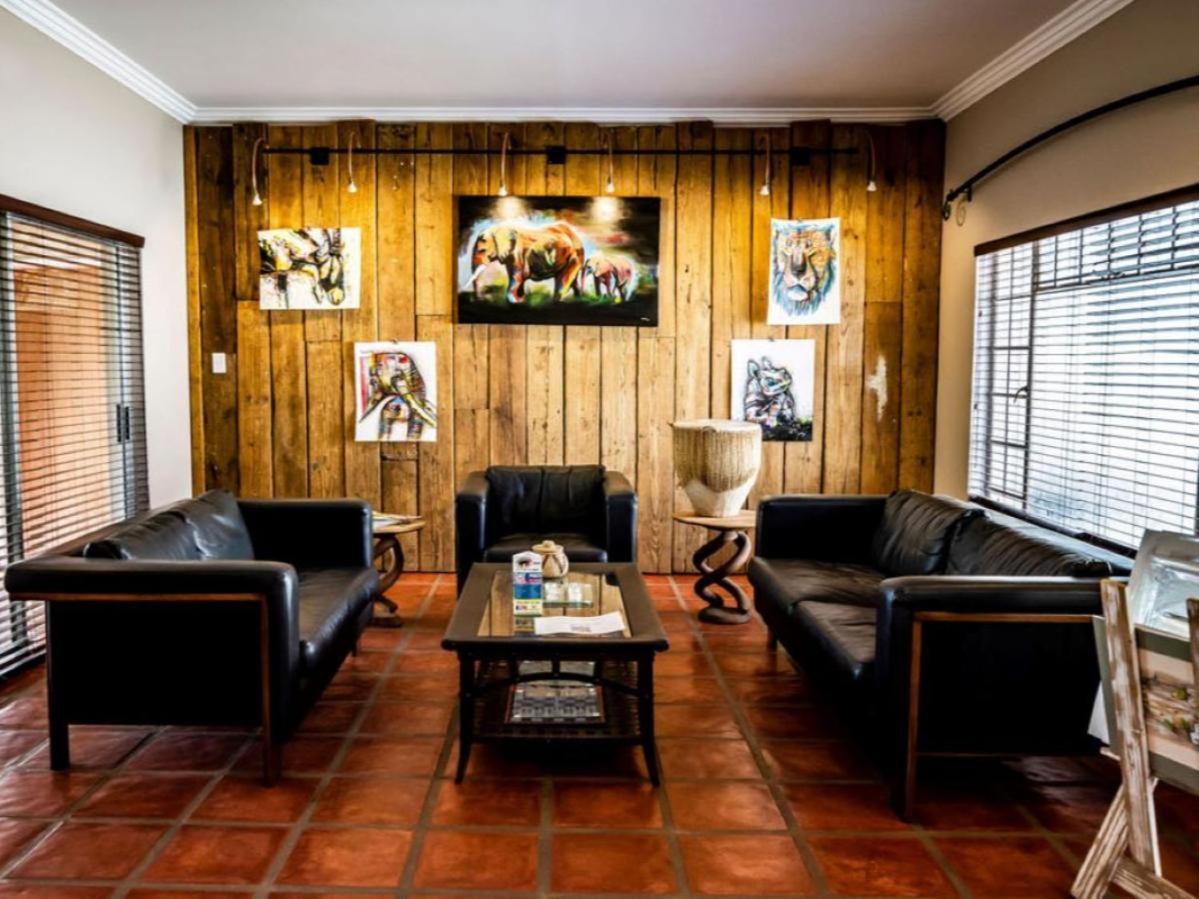 ווינדהוק Londiningi Guesthouse מראה חיצוני תמונה