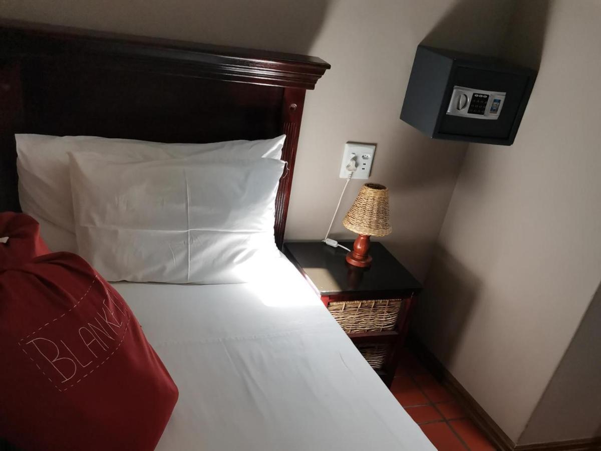 ווינדהוק Londiningi Guesthouse מראה חיצוני תמונה