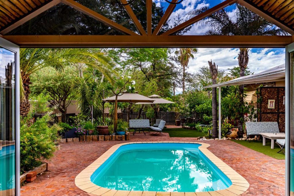 ווינדהוק Londiningi Guesthouse מראה חיצוני תמונה