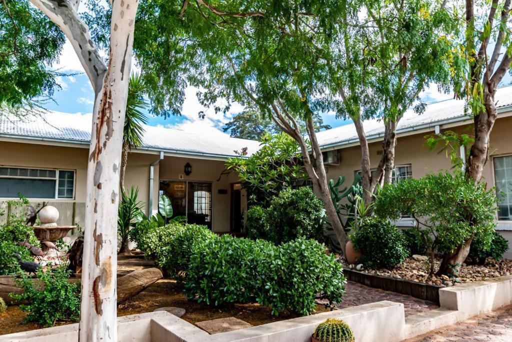 ווינדהוק Londiningi Guesthouse מראה חיצוני תמונה